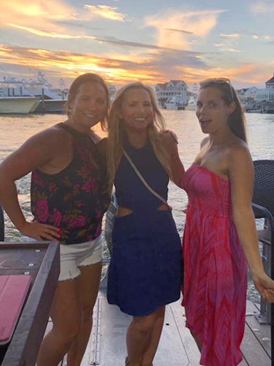 tiki bar boat womens brews cruise